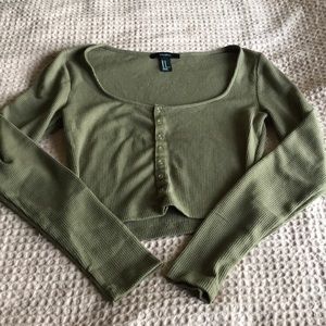 F21 olive green cropped long sleeve